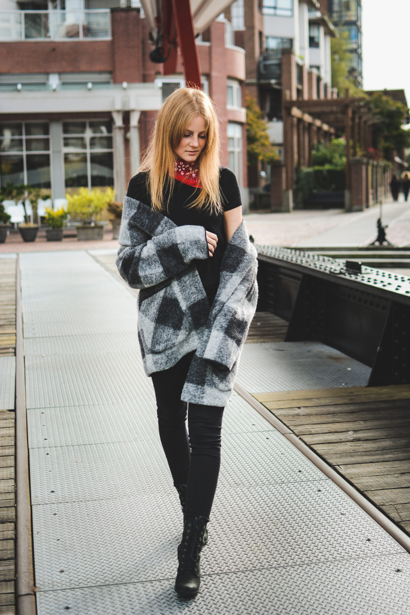 skinny-belle-1-of-6